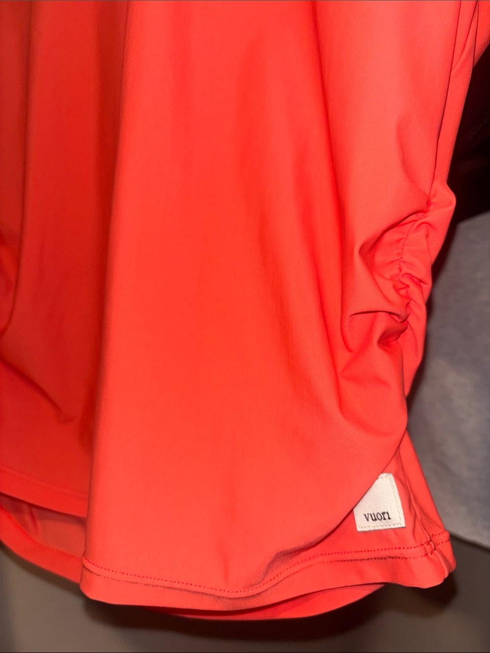 Vuori Dune Crew Long Sleeve Swim Top UPF 30+ - Picture 4 of 5